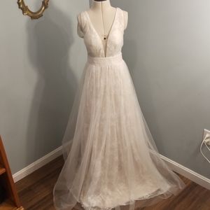 Cream/Nude Prom Dress
